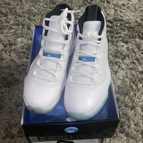 Jordan 11 Legend Blue released Dec 20 2014 never worn never dead stock - Picture 1 of 10